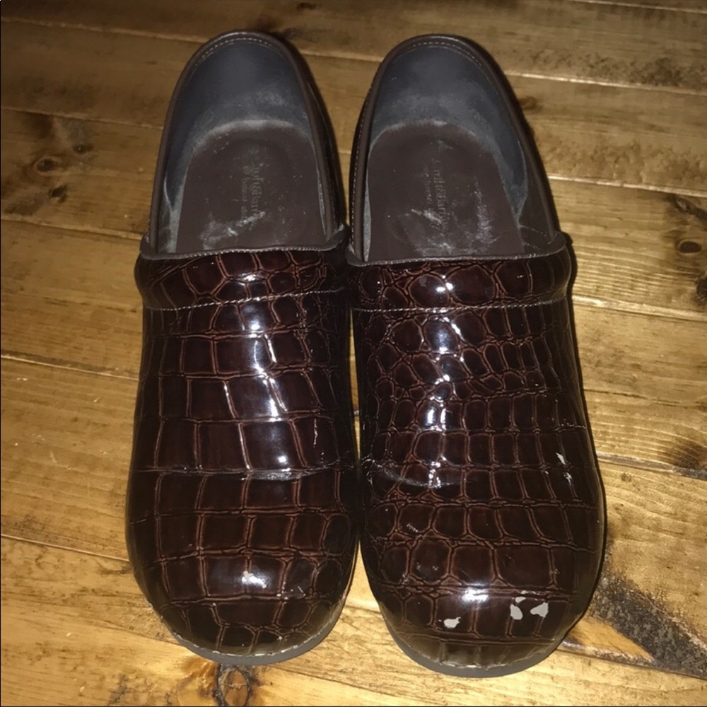 *REPOSH* Croft and Barrow Clogs (OPEN TO OFFERS)